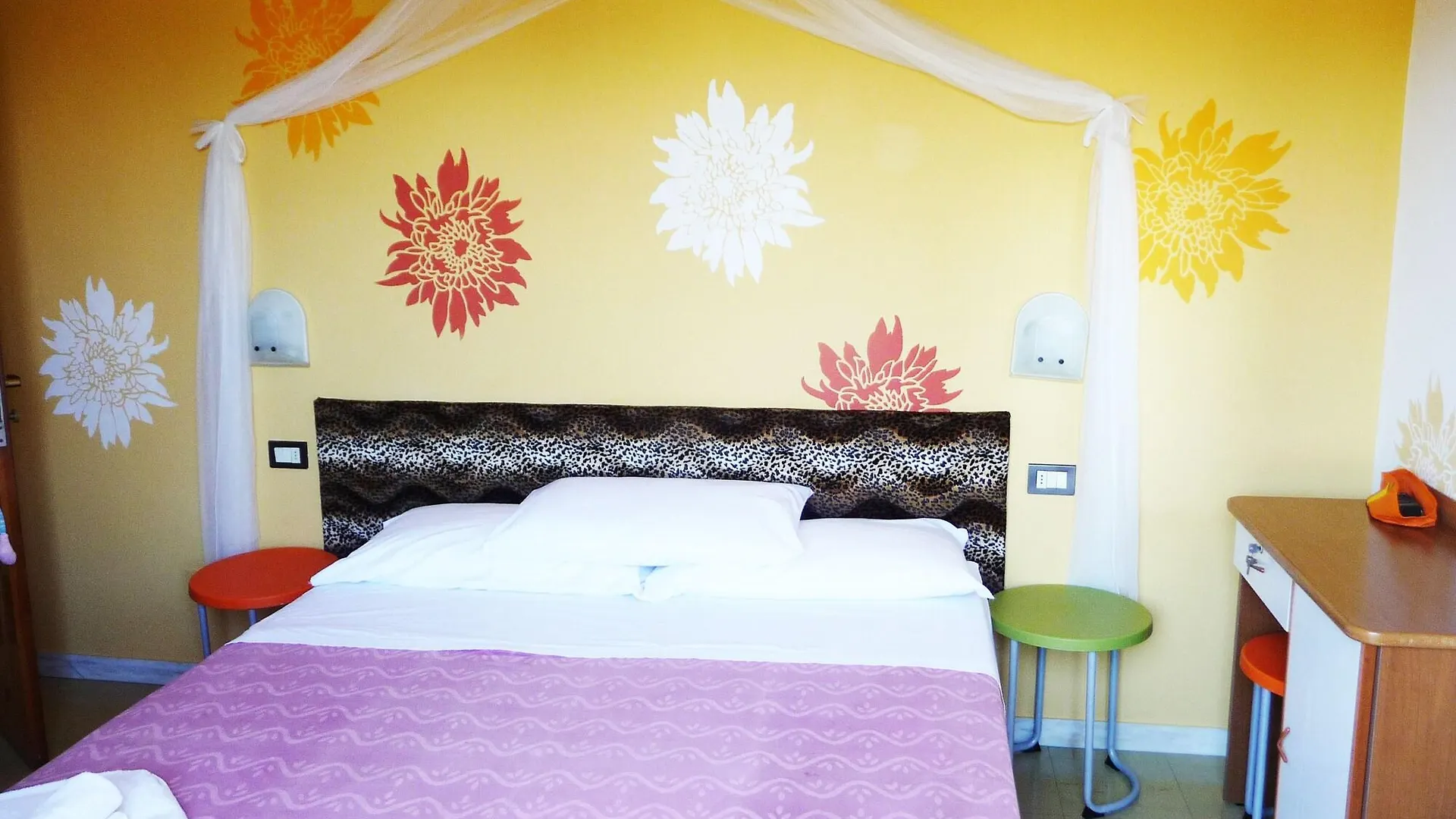 Riccione Beach Hotel - Enjoy Your Summer -Beach Village Incluso