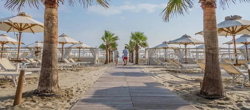 Riccione Beach Hotel - Enjoy Your Summer -Beach Village Incluso